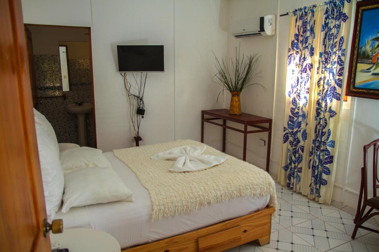 Hotel Colinas Del Rey Hato Mayor Del Rey Extérieur photo
