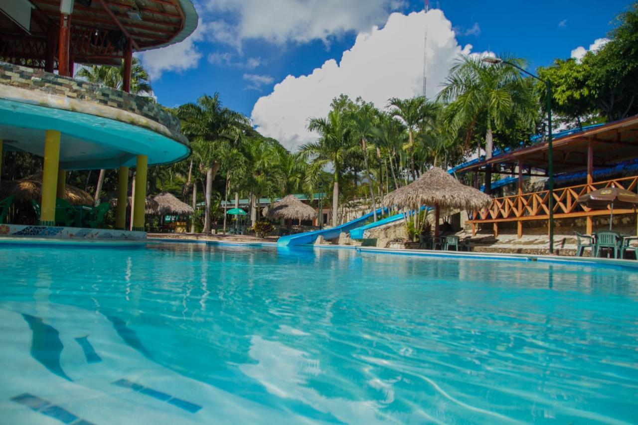 Hotel Colinas Del Rey Hato Mayor Del Rey Extérieur photo